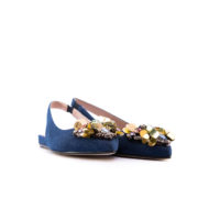 Chanel jeans con accessorio Gozzi